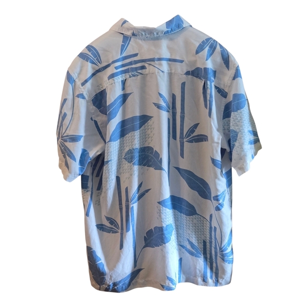 Quiksilver Waterman Men's XL Blue on White Printed Botanical Tropical Shirt - Picture 2 of 16